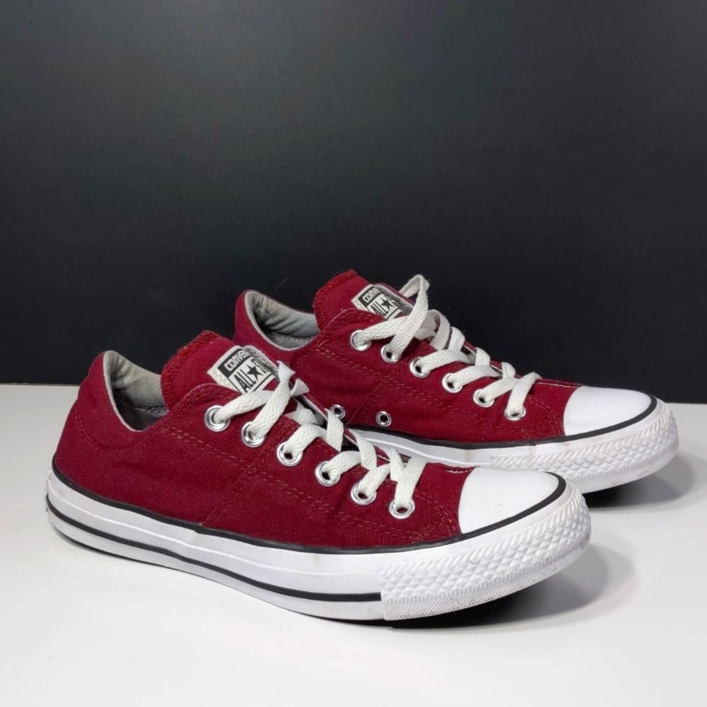 Converse All-star Chuck Taylor sneakers